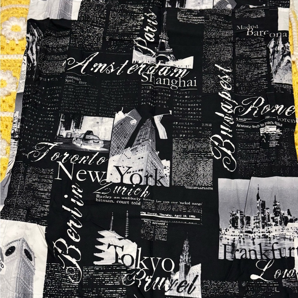 Black and White Cityscape Bedding Set